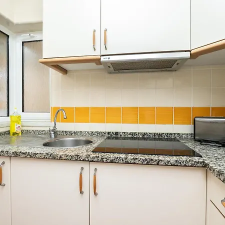 Vibrant Town House In Quinta Do Morgado Appartement Tavira