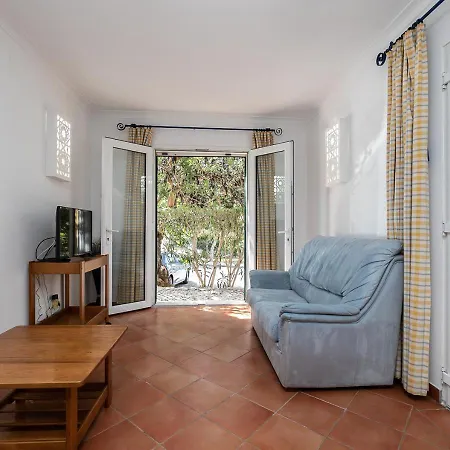 Vibrant Town House In Quinta Do Morgado * טאווירה